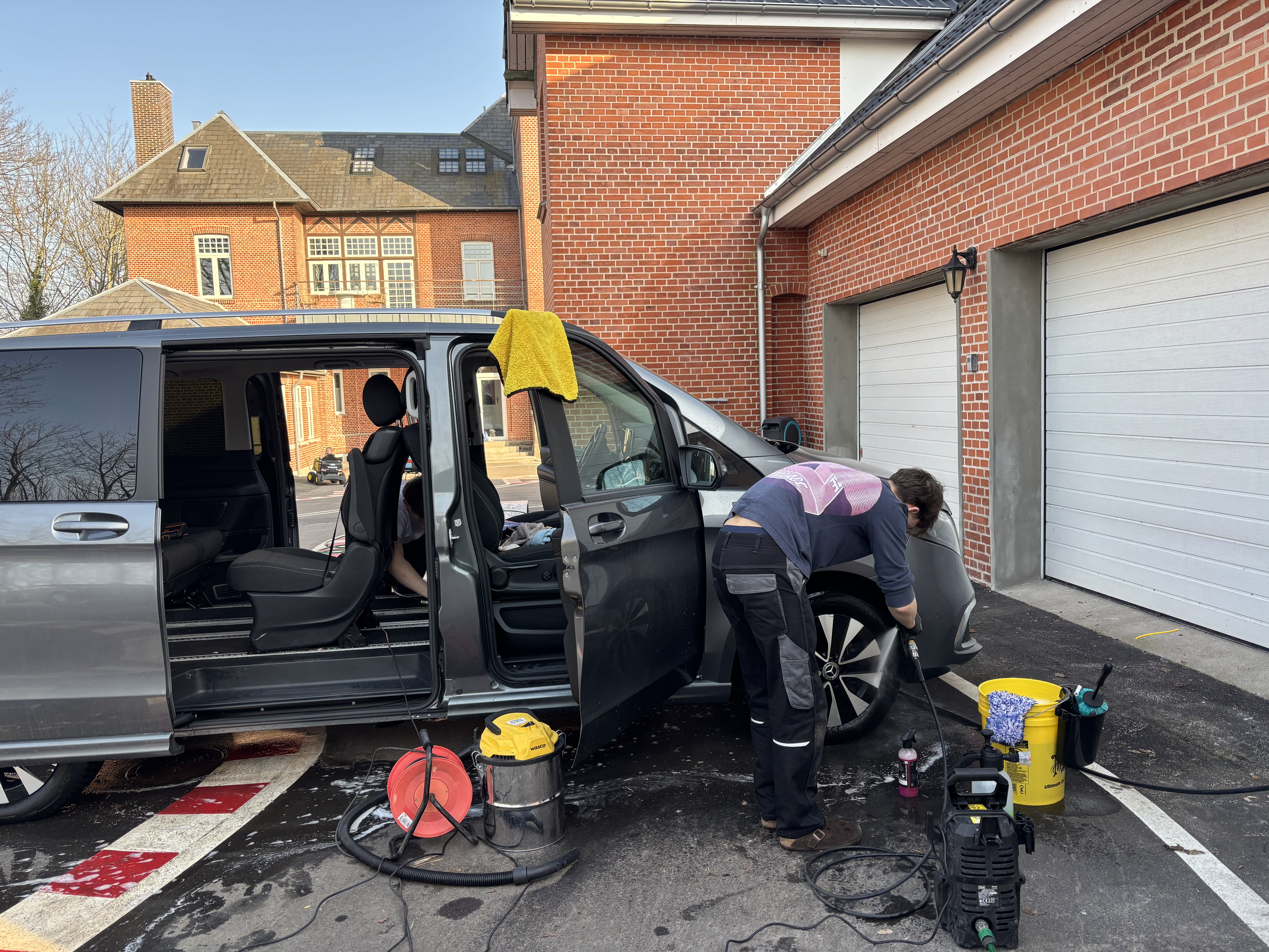 Udvendig bilvask i Svendborg